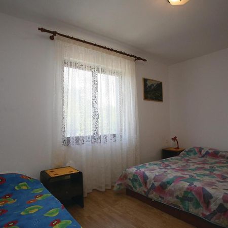 2 Bedroom Gorgeous Apartment In Labin Raša Esterno foto